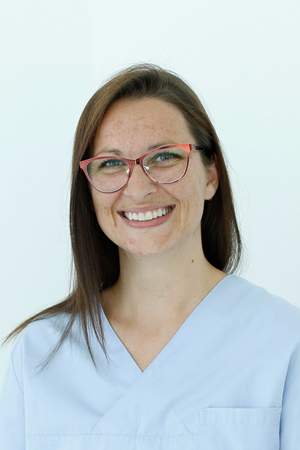 Angelique - Zahnmedizinische Fachangestellte